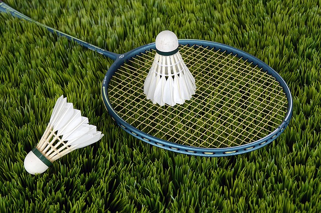 Raquette et volants de badminton
