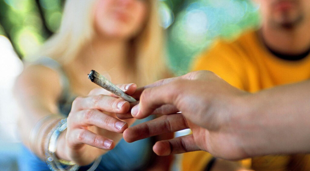 prévenir la consommation de cannabis chez les adolescents